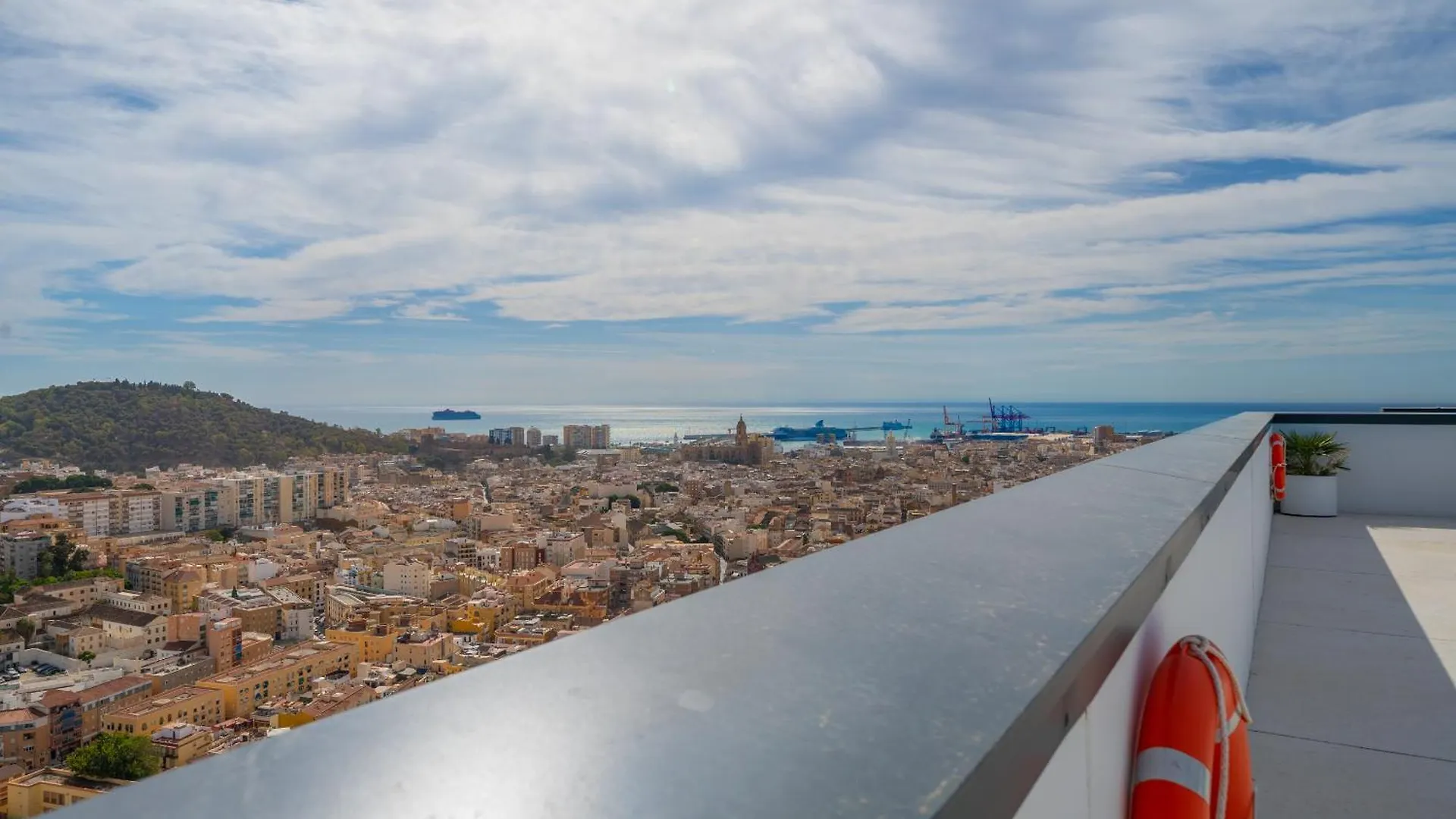 Xpce Urban 9 Malaga Skyline - Parking Free Apartment