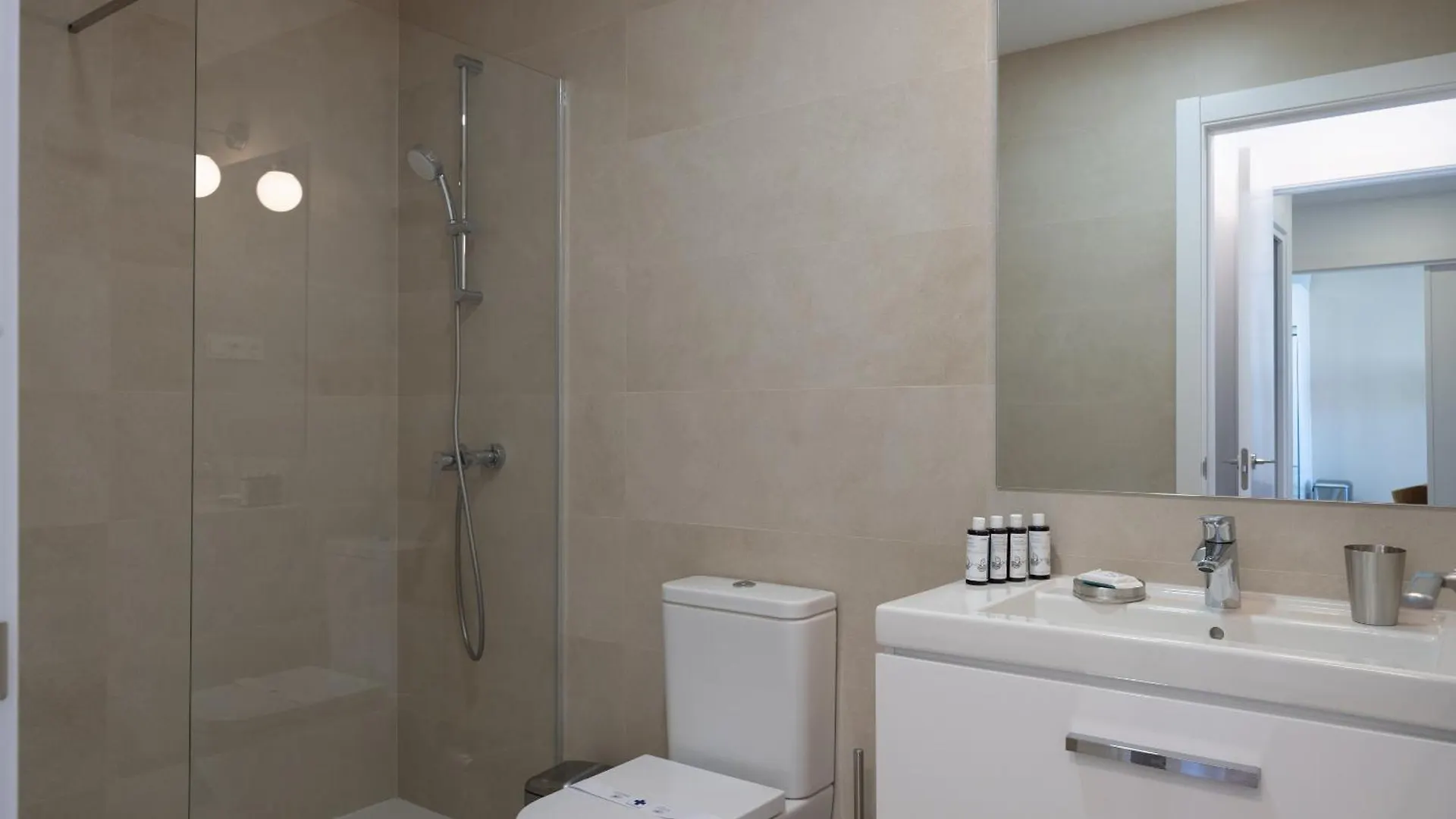 Xpce Urban 9 Malaga Skyline - Parking Free Apartment