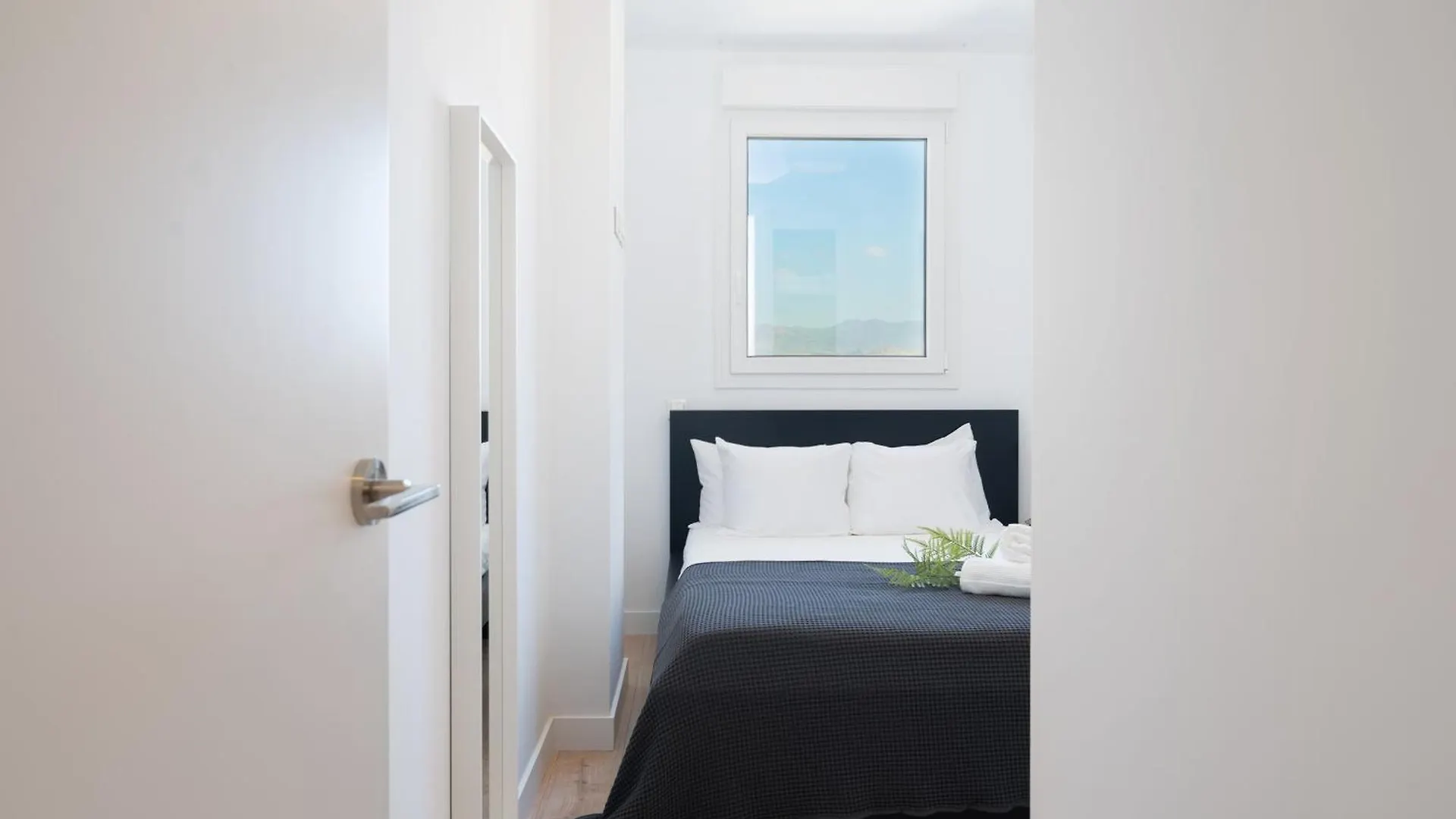 Xpce Urban 9 Malaga Skyline - Parking Free Apartment 0*,