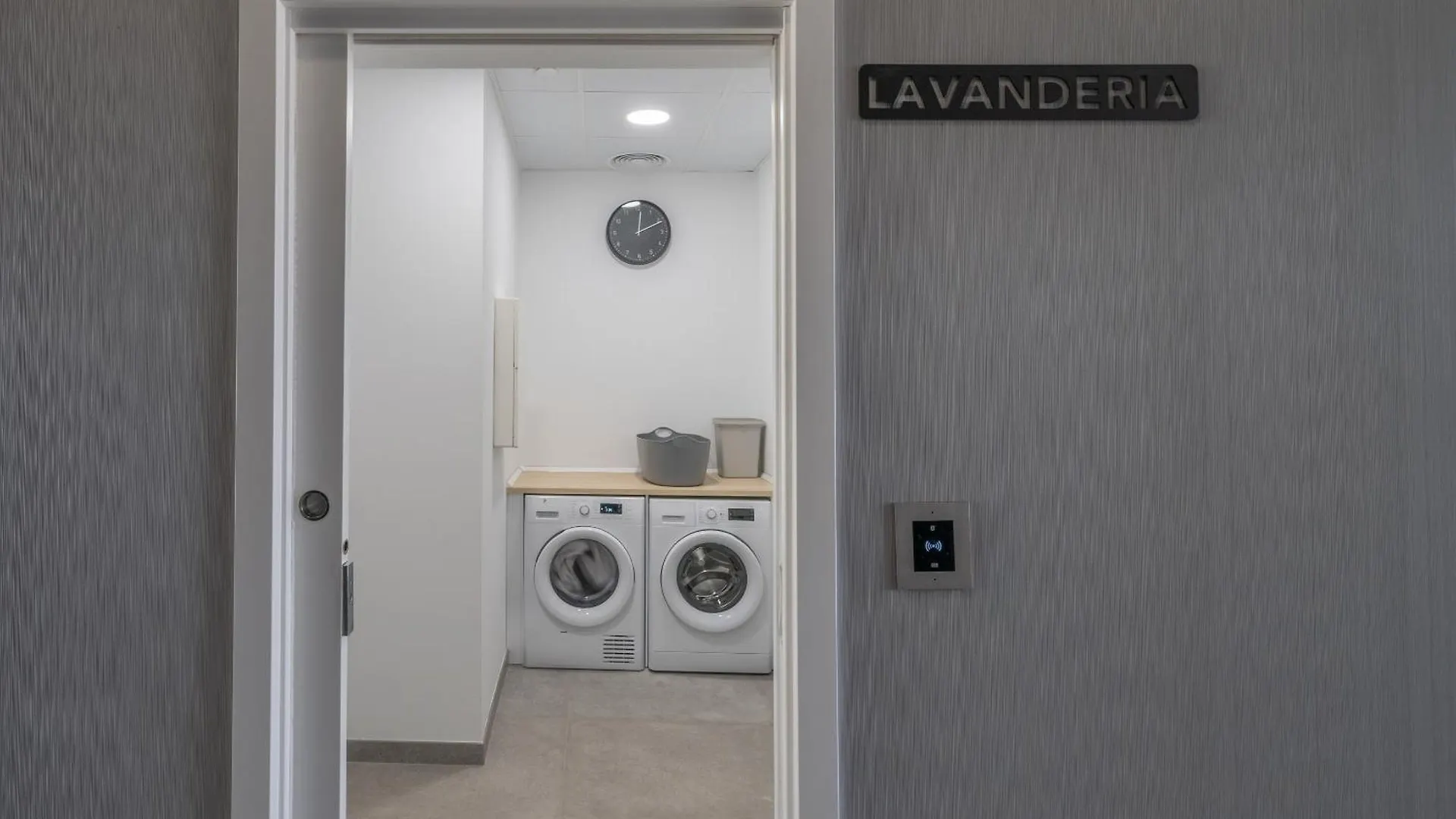 Xpce Urban 9 Malaga Skyline - Parking Free Apartment
